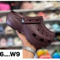 ราคา รองเท้า Crocs clog รองเท้ารุ่นออกมาใหม่ นิ่มเบาสบายไม่เจ็บขา ส่วนสูง 3 4cm สำหรับผู้หญิงมีหลายสีหลายไซส์ให้เลือก size W6 W9 (21117695012)
