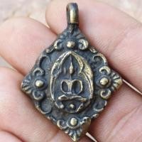 ราคา เหรียญหล่อเจ้าสัว ซุ้มดอกพิกุล (16763600798)