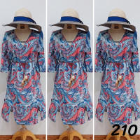 ราคา ชุดเดรสโบฮีเมี่ยน เดรสสาวผอมสาวอวบ กระโปรงผ่าข้าง คอวีแขนกระดิ่งมีเชือกขนนกให้ผูกเอว 210 พร้อมส่ง เสื้อผ้าแฟชั่น (19965187873)