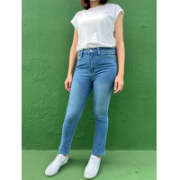 ราคา MEDIA JEANS กางเกงยีนส์ ผู้หญิง ทรงขายาว ผ้ายืด สีน้ำเงิน สีอ่อน สีซีด SN WL01 4 (20628124876)