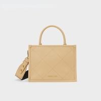 ราคา Interstellar Universe CHARLES and KEITH CK2 30781842 1 Magic Zhou Lingge กระเป๋าสะพายไหล่แบบพกพาความจุขนาดใหญ่ (16073020143)