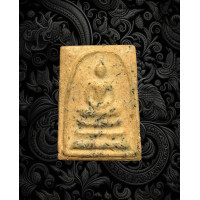 ราคา พระผงญาณวิลาศ หลวงพ่อแดง วัดเขาบันไดอิฐ เนื้อเหลือง สวยมาก 3414 (17644773245)