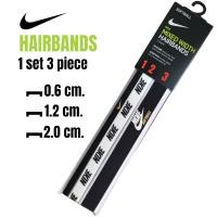 ราคา NIKE Hairbands ผ้าคาดผม ผ้าคาดหัว สายคาดหัว ราคาต่อ1เส้น ใส่วิ่ง โยคะ ตีแบต เตะบอล ออกกำลังกาย และใส่แฟชั่น ของแท้ สินค้านำเข้าจาก USA (13707950867)