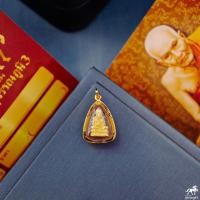 ราคา จี้หลวงปู่ทวด ลอยองค์จิ๋ว เนื้อทอง ทองแท้ 90 อัดกันน้ำ ถูกที่สุด ส่งฟรี มีใบรับประกันจากร้าน 511 0174 (7689698660)