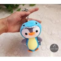 ราคา ลดพิเศษ พวงกุญแจตุ๊กตา พวงกุญแจเพนกวินใส่ชุด พวงกุญแจตุ๊กตาน่ารัก เพนกวินนุ่มนิ่ม ขนกำมะหยี่ ขนาดเล็ก 15 ซม (3797558704)