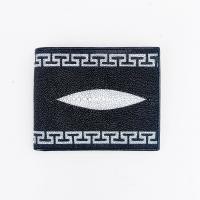 ราคา กระเป๋าปลากระเบน 2 พับสั้น สำหรับชายหญิง หนังปลากระเบนแท้ ลวดลายจีนด้านขอบ ยาวตลอดใบ พร้อมด้วย มุกขาวตรงกลาง (20799298478)