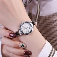 ราคา JULIUS ของแท้นาฬิกาผู้หญิงสายหนังสีขาวดำนาฬิกาผู้หญิงมีสไตล์แฟชั่นอินเทรนด์แตกต่างกันรูปหลายเหลี่ยมนักเรียนหญิง (371831253)