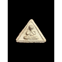 ราคา พระปิดตาหลวงปู่ภู พิมพ์สามเหลี่ยม วัดอินทรวิหาร พุทธคุณเด่นในด้านเมตตามหานิยม และแคล้วคลาด คงกระพันชาตรี เก่าหายากมาก สวยไม่แพง 4368 (19707959795)