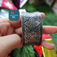 ราคา กำไลเนปาล ลวดลายผสมผสานไทยเนปาล Yenlyclosetshop (12382093955)