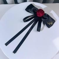 ราคา เข็มกลัดโบว์ผ้าสำหรับผูกสีดำวินเทจสไตล์เกาหลีสำหรับผู้หญิงคอเสื้อรูปดอกกุหลาบเนคไทสำหรับผู้หญิงเครื่องประดับอัญมณีช่อดอกไม้งานแต่งงาน (20336565453)
