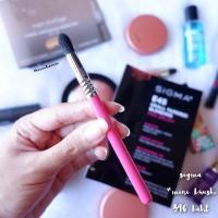 ราคา พร้อมส่ง sigma beauty small tapered blending mini brush E45 (15163797503)