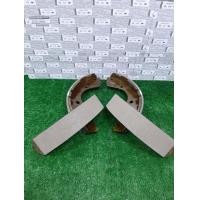 ราคา ชุดก้ามเบรคหลัง NISSAN NAVARA D40 D4060 EB70A เป็นอะไหล่แท้ Nissan รหัส A374 (8807420814)