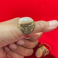 ราคา แหวนฟันกรามช้าง เรือนทองเหลือง แท้ มงคล 2ลาย (18652699213)