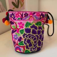 ราคา กระเป๋าชาวเขา กระเป๋าผ้าปัก กระเป๋าพื้นเมือง กระเป๋าสะพาย ทรงสี่เหลี่ยม ลายดอก สีสันสดใส ไม่ซ้ำแบบ (16282829048)