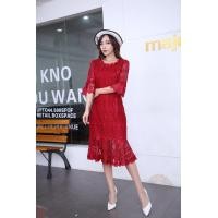 ราคา ชุดเดรสลูกไม้หางปลา เกรดพรีเมียม เนื้อผ้าลูกไม้ดีทอแน่นลายสวย งานตัดเย็บอย่างดีค่ะ ชุดคอกลม แขนกระดิ่ง มีซิปหลัง สวมใส่ง่าย (19193226638)