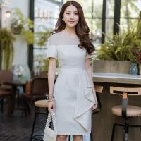 ราคา ชุดเดรสออกงานสีครีมเบจ ทรงเข้ารูป ผ้าอัดลาย ช่วงไหล่ซีทรู แขนสั้น เอวแต่งจีบ เรียบหรู สวยดูดี ใส่เป็นชุดราตรี ชุดออกงาน ชุดไปงานแต่งงาน กลางวัน กลางคืน (19379239776)