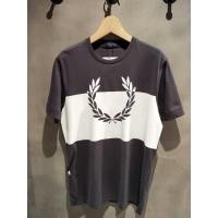 ราคา FRED PERRY 2023ใหม่ต้นฤดูใบไม้ผลิ FP โลโก้คอกลมพิมพ์ลายสีป้องกันเสื้อแฟชั่นอินเทรนด์สำหรับคู่รักของแท้นำเข้าจากอังกฤษ (20577022597)