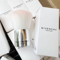 ราคา Givenchy Kabuki Brush (18224961040)