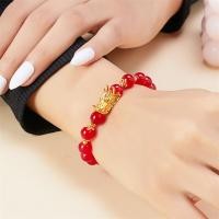 ราคา สร้อยข้อมือปีมังกร2024สำหรับผู้หญิงเครื่องประดับข้อมือลูกปัดรูปหัวมังกรย้อนยุคเรียบง่าย (20681936211)