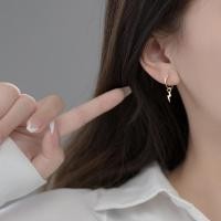 ราคา พร้อมส่ง ต่างหูเงินแท้ S925 ต่างหูห่วงเงินแท้ ห่วงสายฟ้า สีทอง สีเงิน Silver925 ต่างหูผู้ชาย ต่างหูผู้หญิง ตุ้มหู (14122796328)