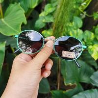 ราคา แว่นตาวินเทจ แว่นตากันแดด เก่าเก็บยุค 90s รุ่น Green Day Sun กรอบสีเขียว ทรงรีมน เลนส์กันแดดสีดำ วินเทจแท้ หายากและไม่มีผลิตอีกแล้ว โดยชินตา (15918147667)