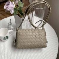 ราคา BV cross กระเป๋าสะพายหนังสาน วัสดุเป็นหนังวัวสาน กระเป๋าหนังแท้ (21060449726)