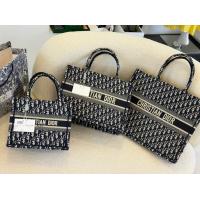 ราคา ดิออร์ shopping tote (20957083827)