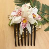 ราคา หวีเสียบ หวีสับผม หวีเสียบผม หวีสับประดับผม หวีเสียบดอกกล้วยไม้ มีหลากหลายสี เครื่องประดับผมดอกไม้ ตกแต่งประดับผมให้สวยงาม พร้อมส่ง (11255350687)