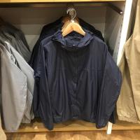 ราคา UNIQLO ของแท้ฤดูร้อนยูบ้านของผู้ชายรังสียูวีแบบพกพาแจ็คเก็ตมีฮู้ดลำลองหลวมบางส่วนการอาบแดดที่ได้รับการป้องกัน453773นำเข้าใหม่ (20047051790)