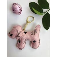 ราคา MCM พวงกุญแจห้อยกระเป๋ารูปสุนัขน่ารัก (16454616782)