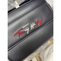 ราคา Tommy Hilfiger Crossbody Bag Shoulder Bag 2211207 (19822177051)