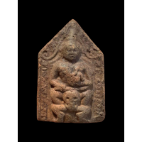 ราคา ขุนแผนขี่โหงพราย หลวงพ่อกวย วัดโฆสิตาราม เนื้อดิน สภาพสวยมาก 2770 (17156385732)