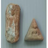 ราคา พระเนื้อดิน พิมพ์นางพญา และ พิมพ์ลีลา จำนวน 2 องค์ ตามรูป (20957086838)