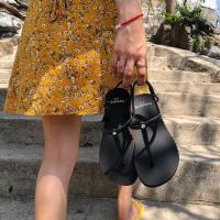 ราคา HOT CHO I CE รองเท้าแตะรัดส้นหญิง ดำรัดส้นดำเพชร2 รองเท้าแตะยางพารา นุ่ม ใส่สบาย ไม่กัดเท้า (19420972924)