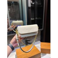 ราคา New กระเป๋าหลุยส์ กระเป๋าสะพาย มีทั้งสายโซ่ สายหนัง สวยมาก ขนาด 8 นิ้ว (20063792194)