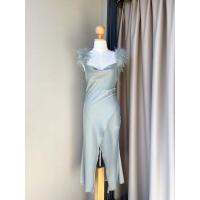 ราคา Furby dress เดรสขนนก เดรสผ่าหน้าแต่งสายขนนก (19088284250)