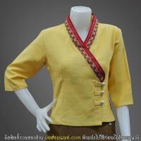 ราคา เสื้อเจ้านาง เสื้อผ้าฝ้าย ทรงเจ้านางป้าย กระดุม 3 เม็ด แต่งเทป เข้ารูปแขนสามส่วน สีขาว ฟ้า ม่วง เหลือง แดง เสื้อพื้นเมือง เสื้อหม้อฮ่อม เสื้อหม้อห้อม เนื้อผ้าชินฝ้ายมัยอย่างดี (6878986215)