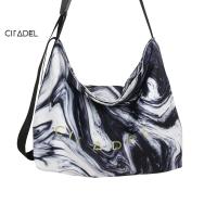 ราคา C E กระเป๋าสะพายข้าง กระเป๋าผู้ชาย แนวสตรีท Street เกรดดี กระเป๋าแฟชั่น พร้อมส่งจากไทย CI22 (20484572797)