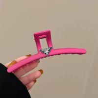 ราคา barbie ตุ๊กตาบาร์บี้ ตุ๊กตาบาร์บี้ กิ๊บเก็บผม กิ๊บติดผมเกาหลี กิ๊บติดผมเกาหลี กิบติดผมน่ารัก กิ๊บเก็บผม กิ๊บหนีบผมสวยๆ ตุ๊กตาบาร์บี้สีชมพู กรงเล็บขนตัวอักษรสามเหลี่ยม สไตล์เกาหลี Y2k สร้างสรรค์และสร้า