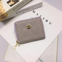 ราคา A84 กระเป๋า กระเป๋าสตางค์ใบสั้น กระเป๋าสตางค์ผู้หญิง มีซิปใบสำหรับใส่เหรียญ มีช่วงใส่บัตรงทั้งหมด4ช่อง วัดสุด หนังPU (19872948511)