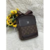 ราคา sale กระเป๋าสะพายข้าง หลุย ผู้ชาย สุกเท่ ขนาด 8 นิ้ว พร้อมส่ง (17470053102)