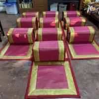 ราคา ชุดหมอนอิงหมอนกราบและผ้าอาสนะปูนั่งพระสงฆ์ A set of cushions prostrate pillows and asana cloth for sitting monks (17258204451)
