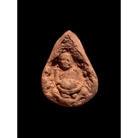 ราคา พระเนื้อดิน หลวงปู่แหวน วัดดอยแม่ปั๋ง พิมพ์หยดน้ำ 2922 (17200372503)