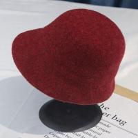 ราคา Vivienne Westwood หมวกสไตล์ญี่ปุ่นหมวกสไตล์เดียวกันปักลายดาวเสาร์ด้วยผ้าขนสัตว์แท้อเนกประสงค์ย้อนยุคหมวกชาวประมง HONMA J lindeberg PG (18634852073)