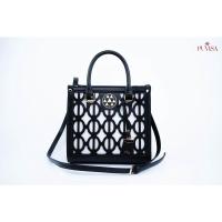 ราคา Puvisa Fay กระเป๋าสะพายข้างแบรนด์แท้ Puvisa รุ่นน้องมด สวยสุดๆ (18213759791)