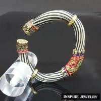 ราคา Inspire Jewelry กำไลหางช้าง สีขาว หางช้างเผือก และสีดำ หางช้างหนุ่ม ลายม้า ตัวเรือนหุ้มทองแท้24K ลงยาคุณภาพ สวยหรู เป็นเครื่องประดับมงคล พร้อมกล่องกำมะหยี่ (318976713)