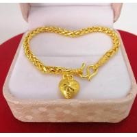 ราคา สร้อยข้อมือผู้หญิง หุ้มทอง ไม่ลอกไม่ดำ หนัก1บาท ลายหางกระรอก ยาว7นิ้ว ทองเคลือบแก้ว สร้อยข้อมือทองปลอม เหมือนจริงที่สุด (595974062)