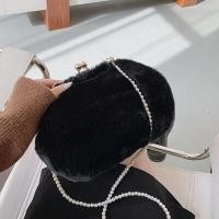 ราคา พร้อมส่ง กระเป๋าสะพายขน ขนนุ่ม กระเป๋าออกงาน Lena Bag แถมสร้อยมุก (15088239534)