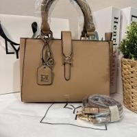 ราคา LYN ของแท้ หลุดQC Outlet กระเป๋าสะพาย lyn กระเป๋าถือ สะพาย lyn แถมที่ห้อยกุญแจ (19096048544)