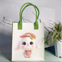 ราคา กระเป่าผ้าสักหลาด กระเป่าถือแฟชั่น สกรีนลายการ์ตูนจุกของได้เยอะ พร้อมส่ง (19650639982)